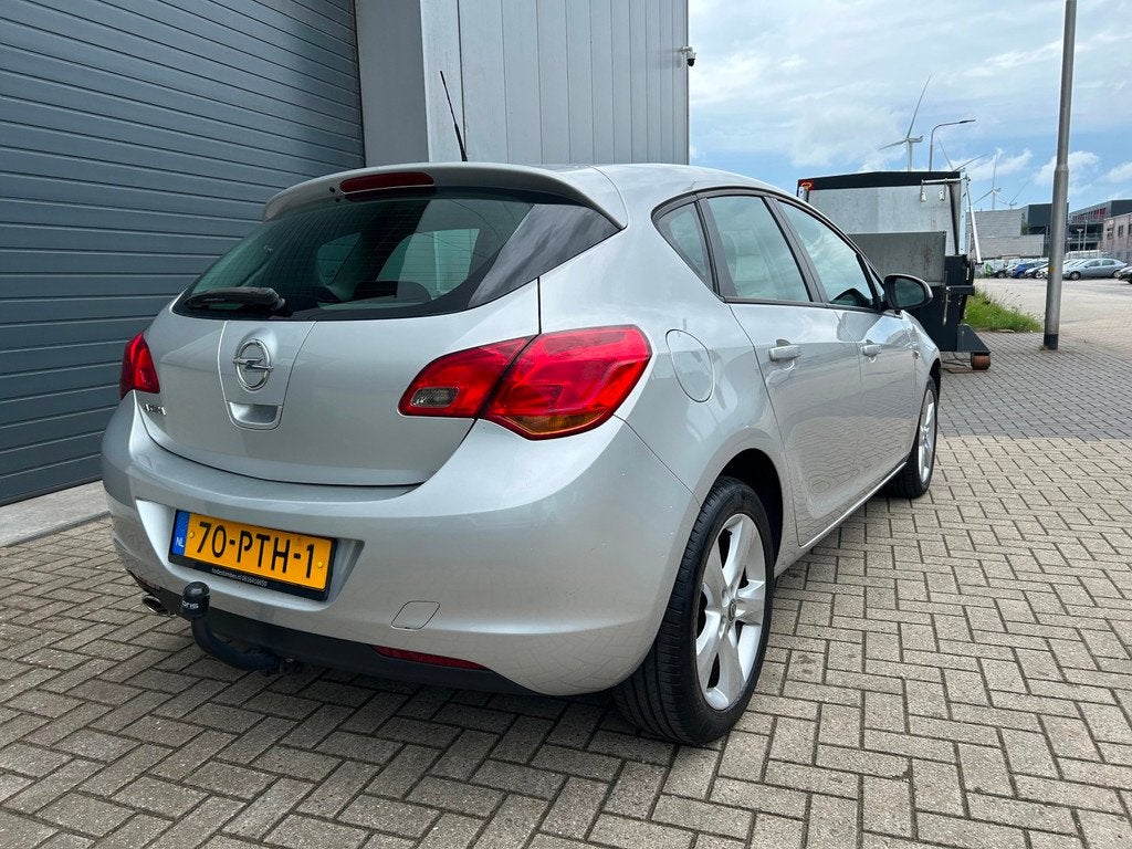 Opel Astra 1.4i Turbo Edition AIRCO NAP APK 2011, Voorwielaandrijving, Euro 5, Stof, Gebruikt
