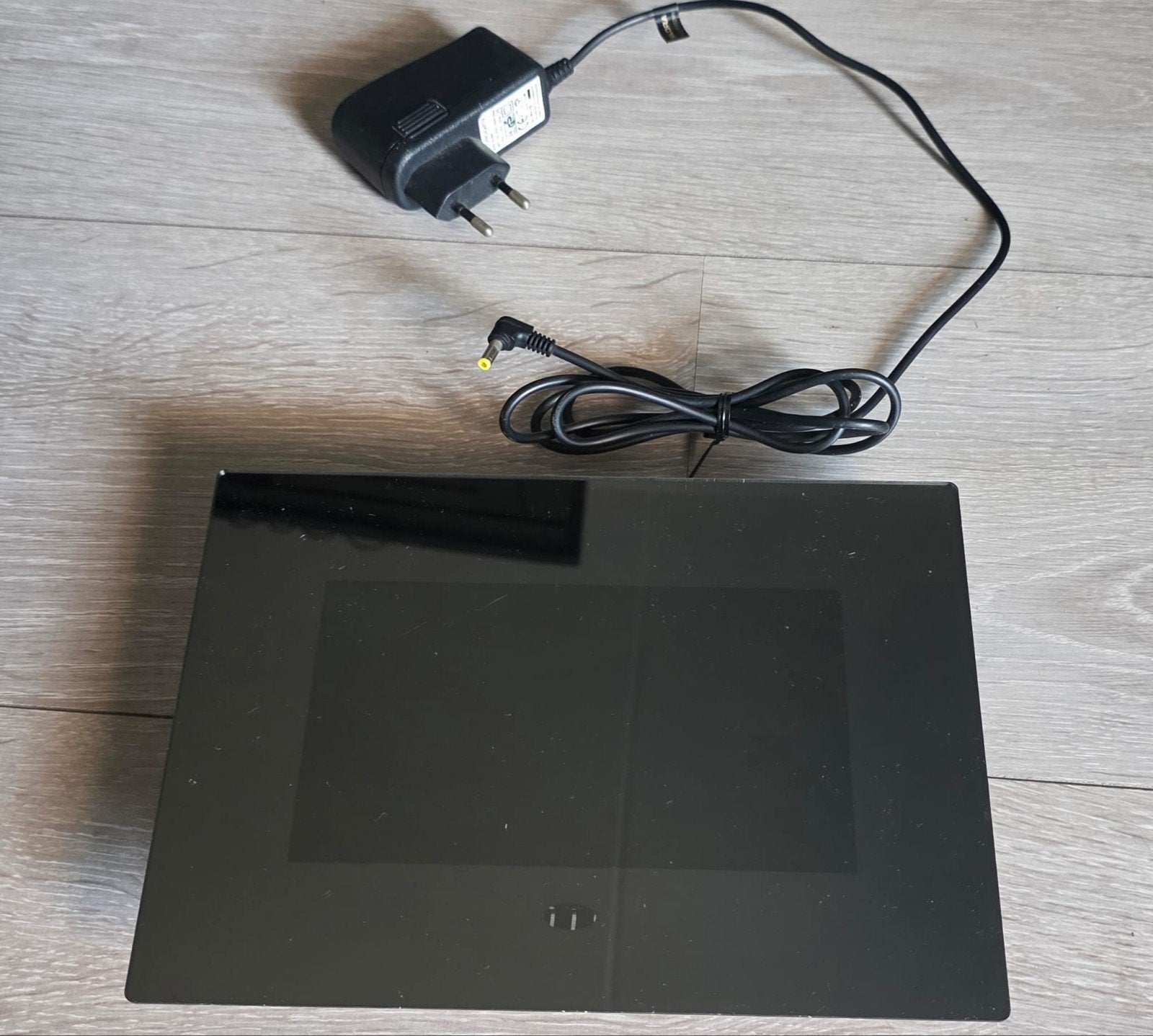Digitale fotolijst, Gebruikt, Salora, Kleiner dan 8 inch, Diavoorstelling