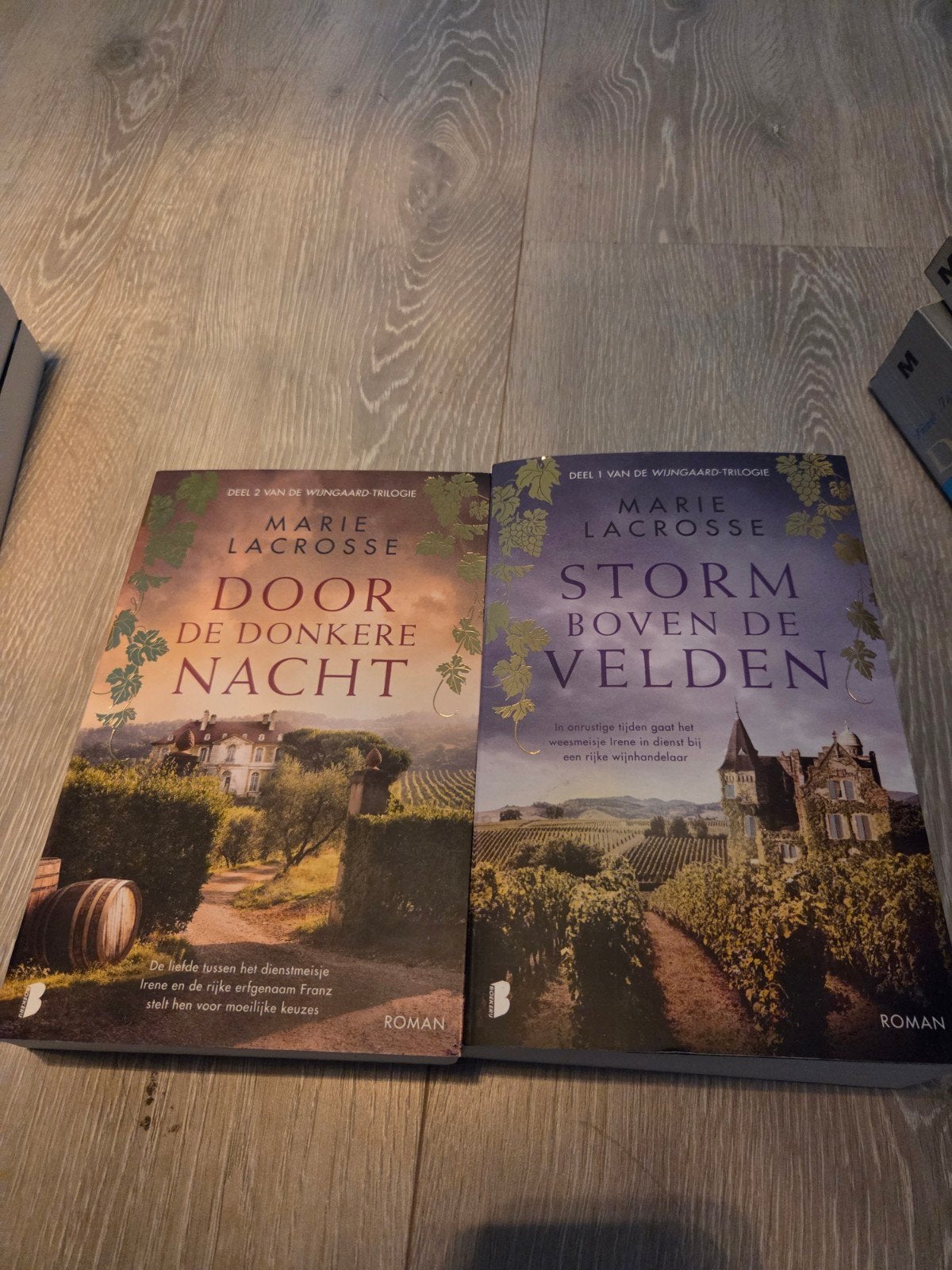 Marie Lacrosse - Wijngaard trilogie 1 + 2, Ophalen of Verzenden, Zo goed als nieuw