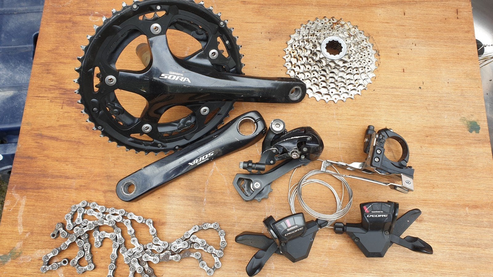 Shimano Sora 9 speed met Deore 3x9 shifters., Ophalen of Verzenden