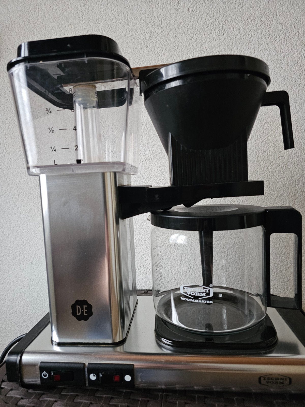 Moccamaster Technivorm Koffiezetapparaat - Zilver/Zwart, Witgoed en Apparatuur, Koffiezetapparaten, Gebruikt, 10 kopjes of meer