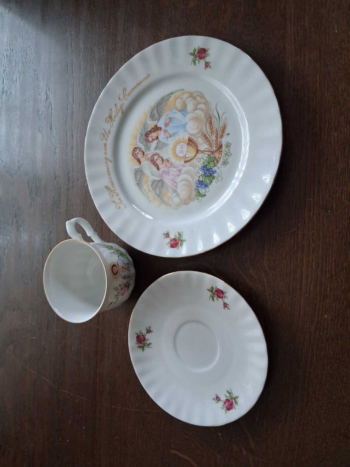 Kopje, schotel en bordje Eerste Communie, Huis en Inrichting, Keuken | Servies, Ophalen of Verzenden, Gebruikt, Porselein, Overige stijlen
