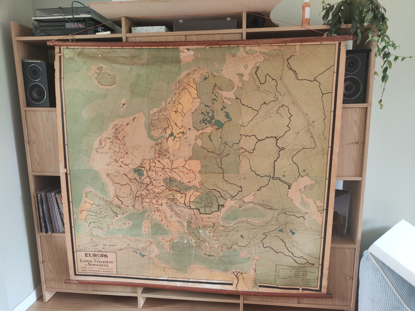 Grote vintage schoolkaart Europa, ca. 1950, 190x180 cm, Boeken, Ophalen
