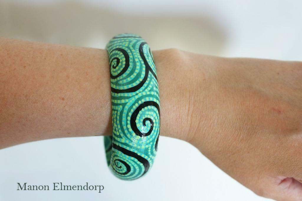 Unieke Handbeschilderde Armband "Green Magic" Nieuw, Antiek en Kunst, Hout, Ophalen of Verzenden, Groen, Overige typen