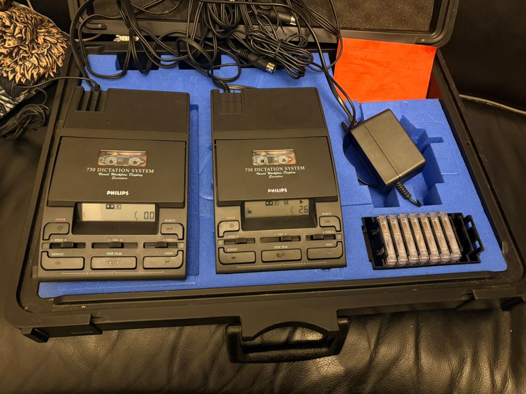 Philips 730 dicteer- en transcriptiesysteem in een koffer, Audio, Tv en Foto, Cassettedecks, Ophalen of Verzenden, Philips
