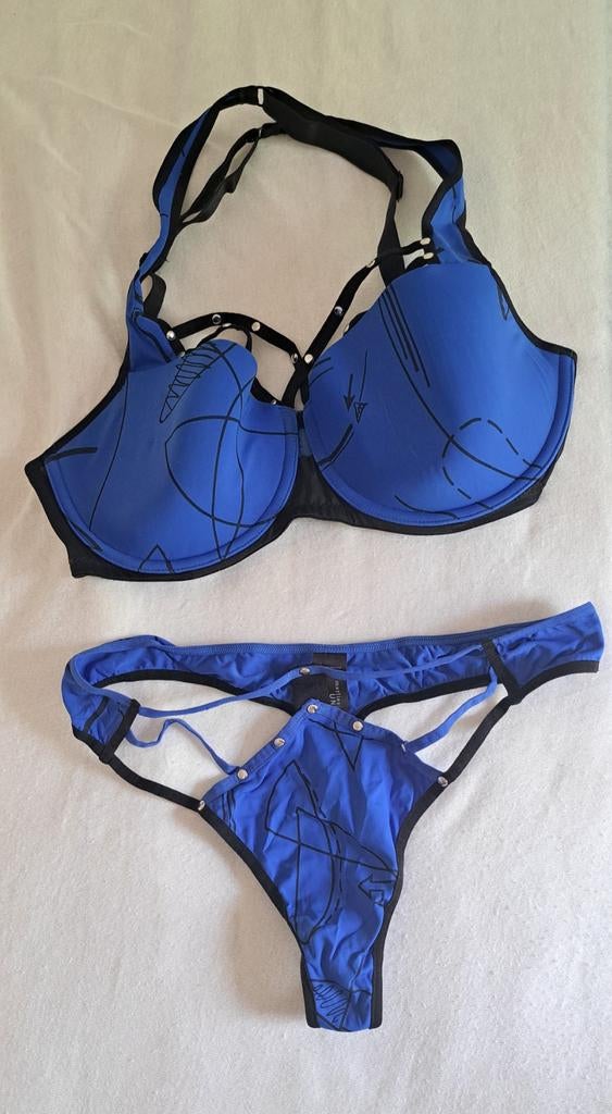 Marlies Dekkers BH 70E en String L - Zo goed als nieuw, Marlies Dekkers, Ophalen of Verzenden, Blauw, Setje