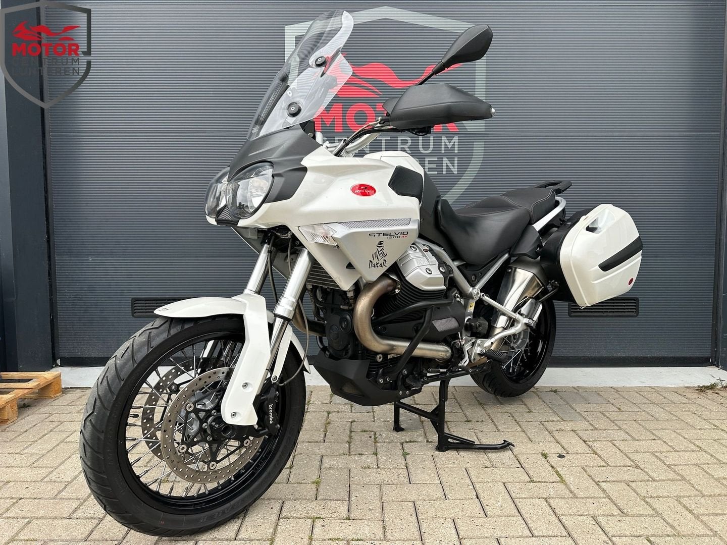 MOTO GUZZI 1200 STELVIO Dakar 2010, 2 cilinders, Motorrijbewijs A, Bedrijf, Meer dan 35 kW