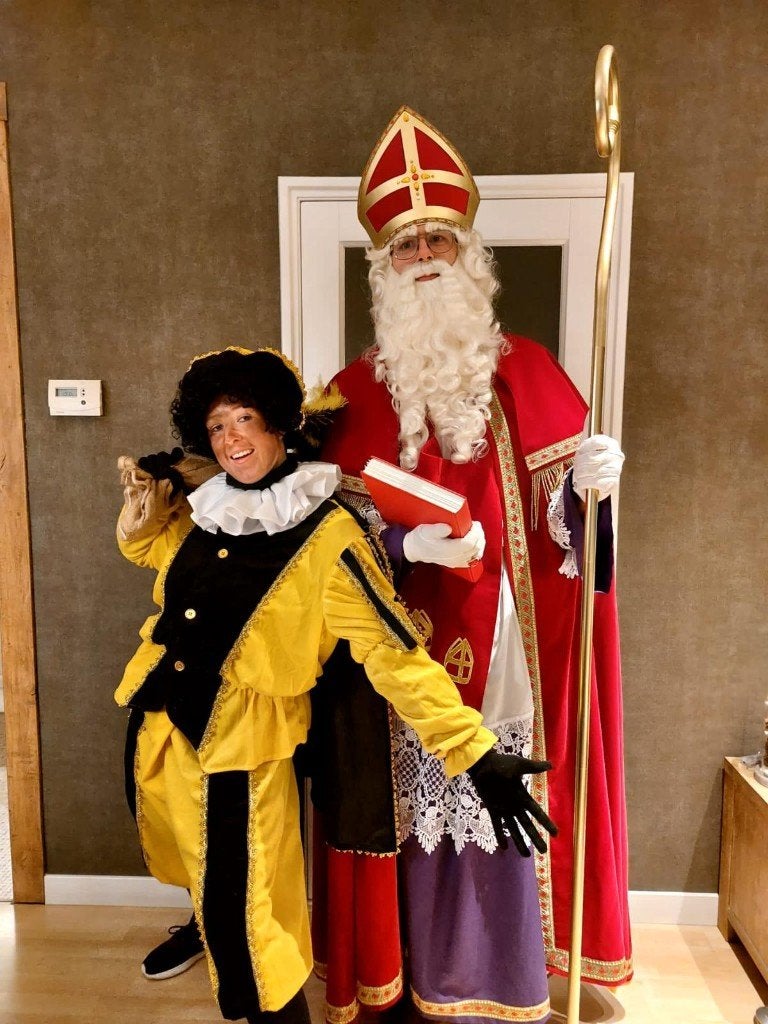 Bezoek van Sinterklaas in Etten-Leur!, Ophalen, Nieuw