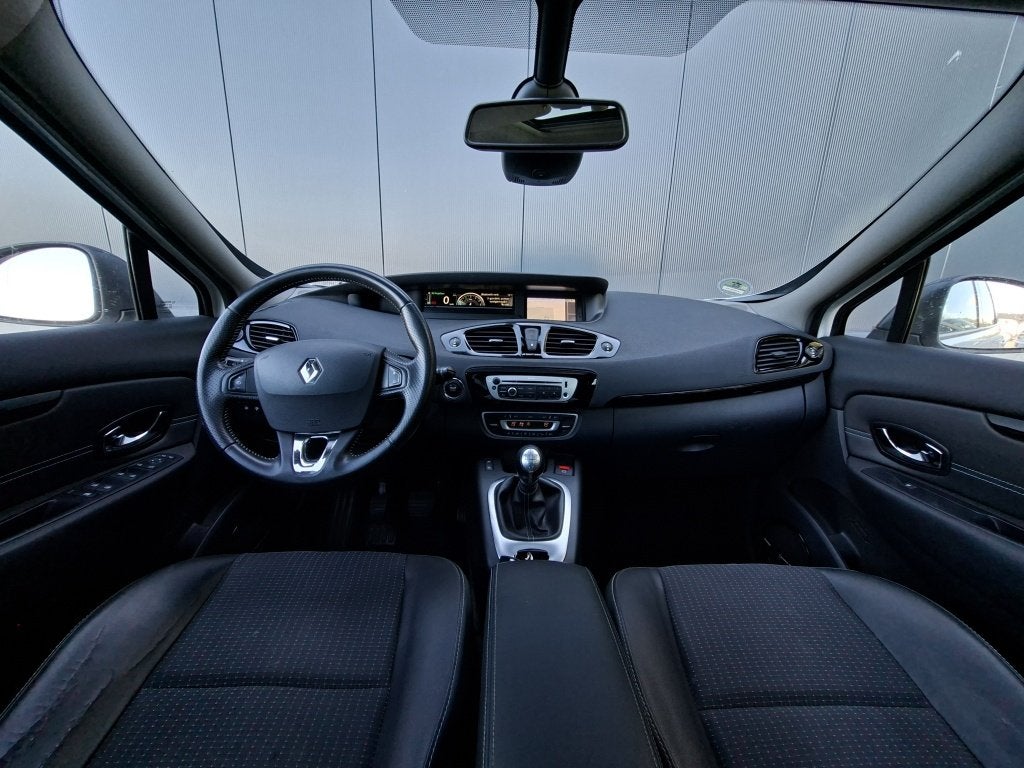 Renault Grand Scénic 1.5 dCi Bose 7p. | Dealer onderhouden, Gebruikt, 4 cilinders, Wit, Origineel Nederlands