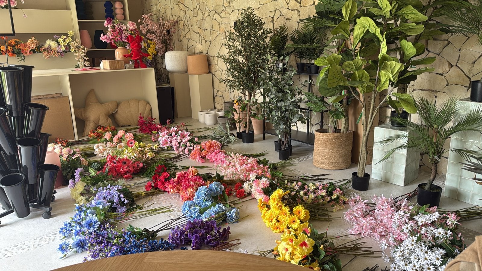 Grote partij kunstbloemen, planten en vazen (nieuw), Ophalen, Meerkleurig, Nieuw, Mediterraans