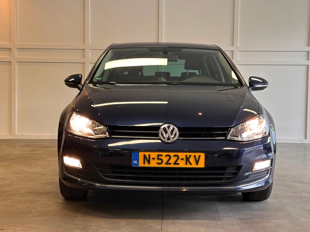 Volkswagen Golf Trendline / 2015 / 103.069KM / Airco / Cruis, Gebruikt, Euro 6, 4 cilinders, Blauw