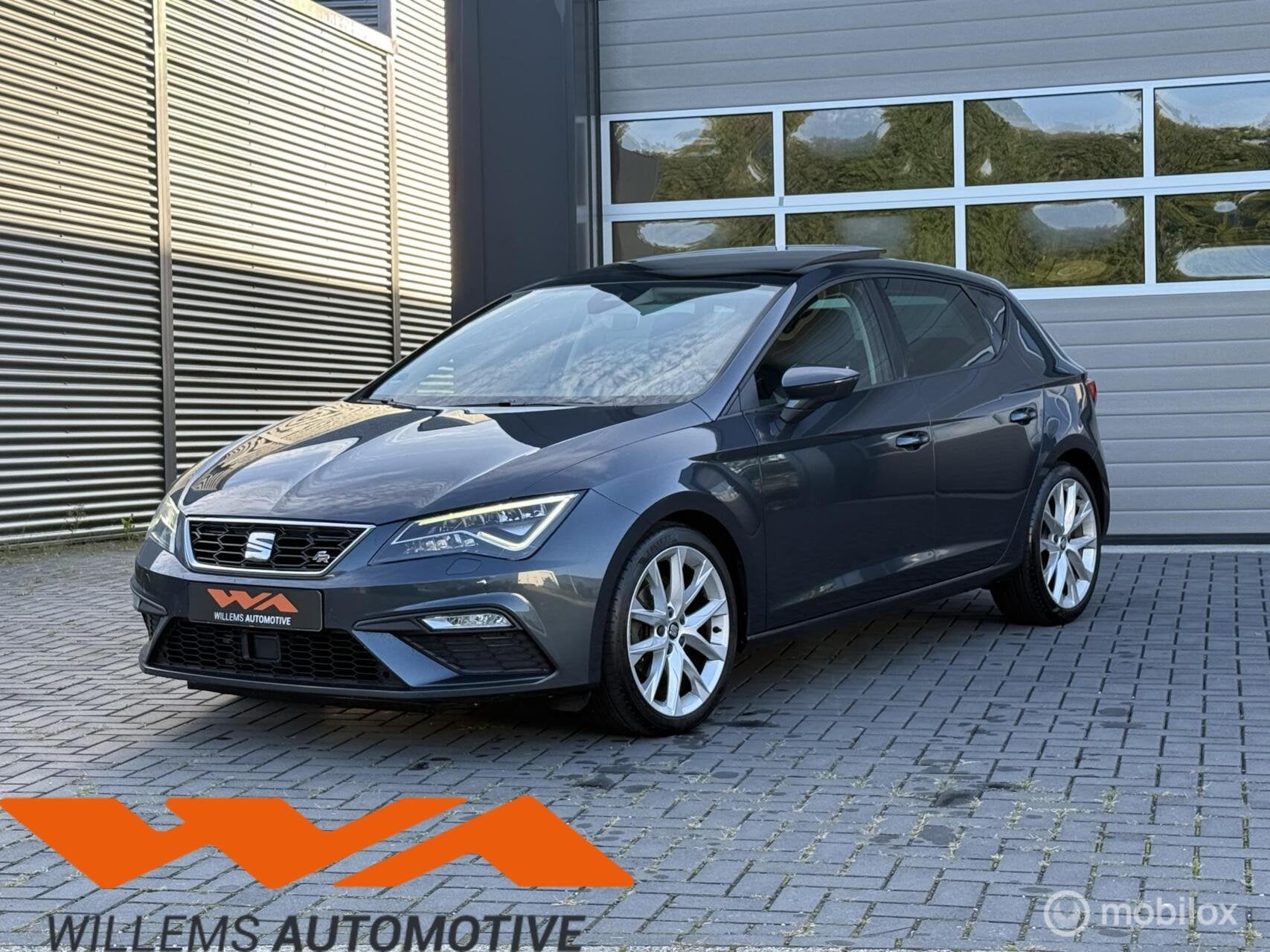 Seat Leon 1.5 TSI FR 150PK DSG|Pano|ACC|Virtual|Beats|18inch, Auto's, 4 cilinders, 150 pk, Leon, Bedrijf