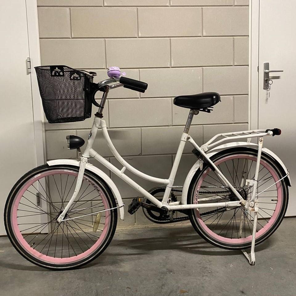 Meisjesfiets, Fietsen en Brommers, Fietsen | Meisjes, Gebruikt, 22 inch, Terugtraprem, Ophalen of Verzenden