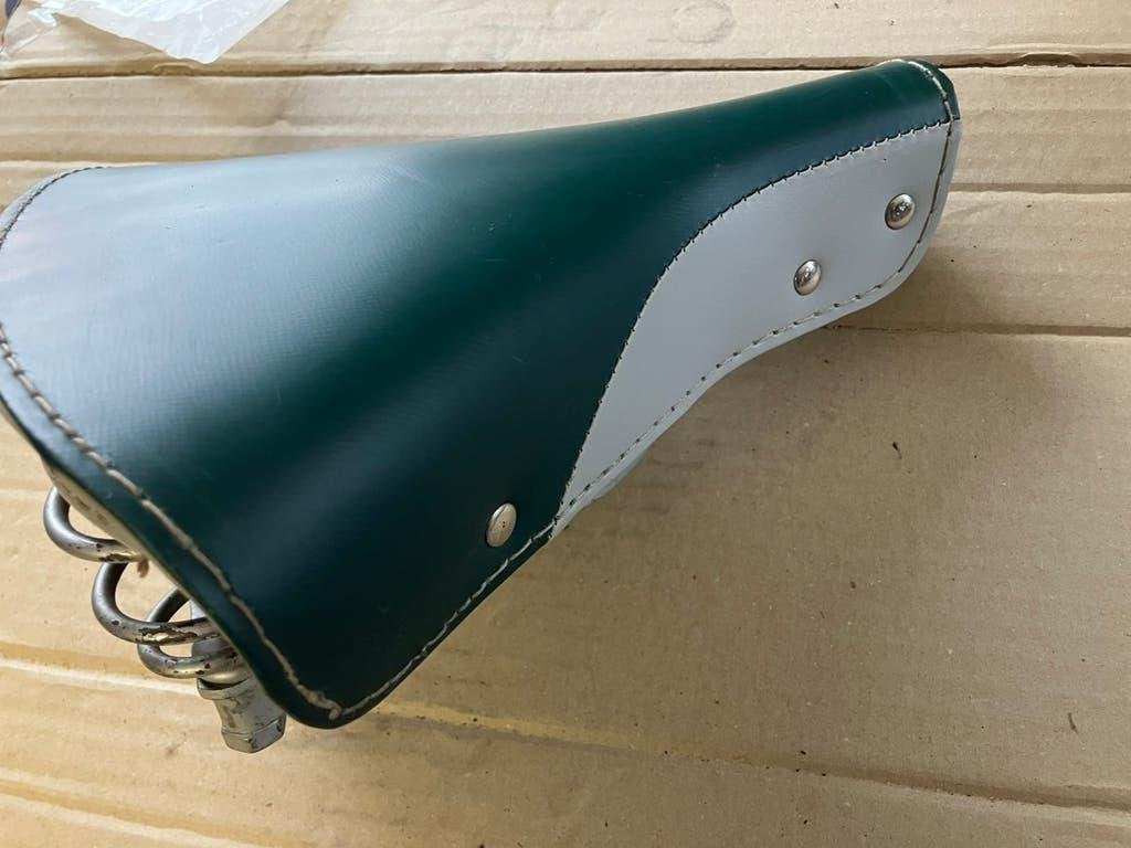 Nos zadel vasad 2 kleuren groen-wit, Ophalen of Verzenden