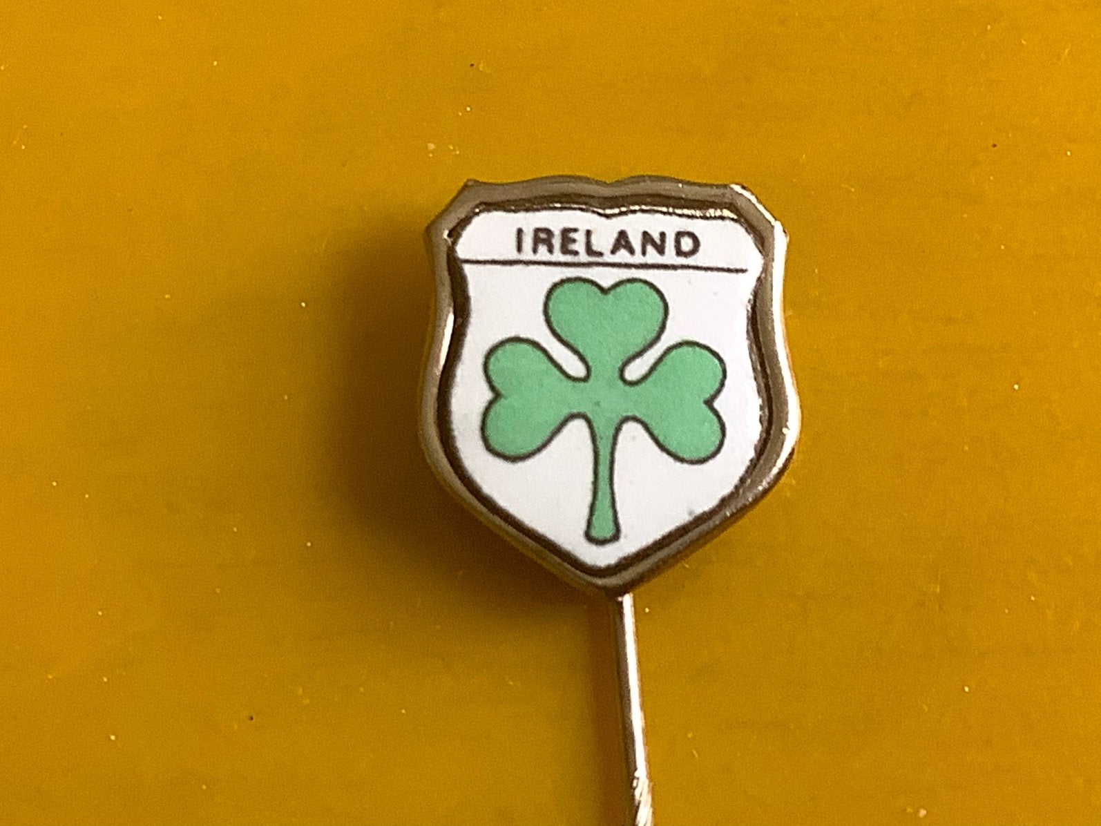 Speldje Ierland Ireland klavertje drie, Verzamelen, Ophalen of Verzenden, Zo goed als nieuw, Overige onderwerpen