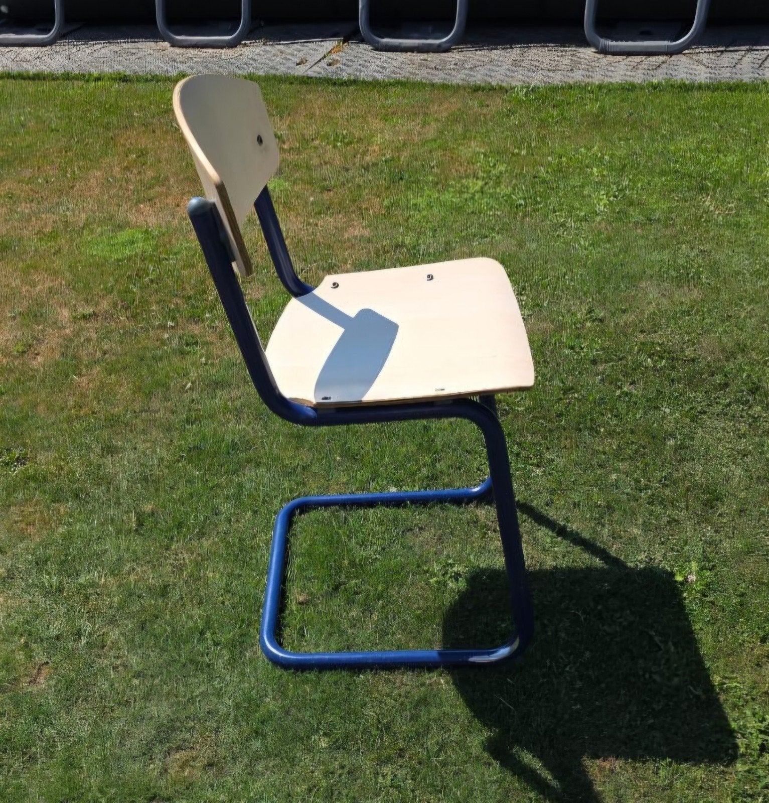 School meubilair, Huis en Inrichting, Barkrukken, 1 kruk, Ophalen, Zo goed als nieuw, 60 tot 90 cm
