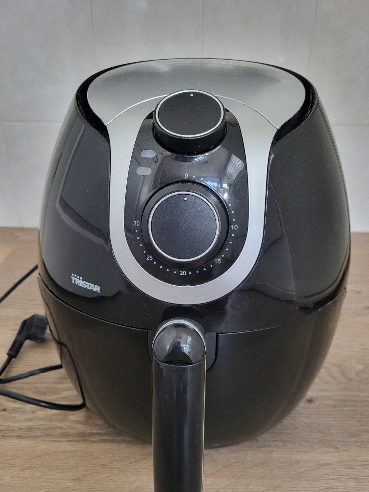 Tristar Airfryer - Compact en Efficiënt