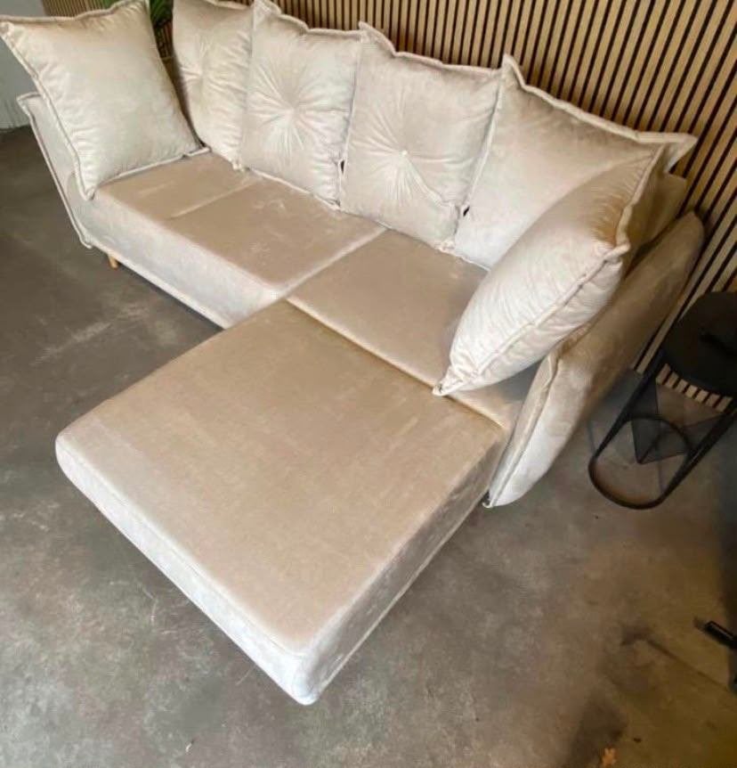!!ACTIE!! BEIGE VELVET HOEK/SLAAPBANK, DIRECT LEVERBAAR, Huis en Inrichting, 250 tot 300 cm, Hoekbank, Ophalen of Verzenden, Hout
