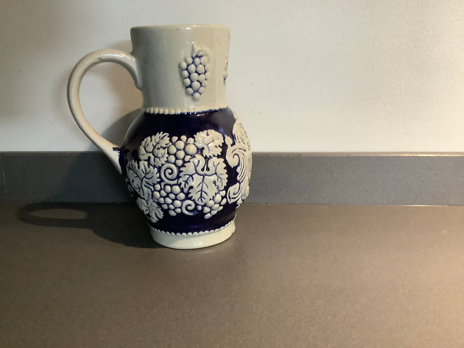 Marzi & Remy Duits wijnkannetje 0.25L, Antiek en Kunst, Antiek | Keramiek en Aardewerk, Ophalen of Verzenden