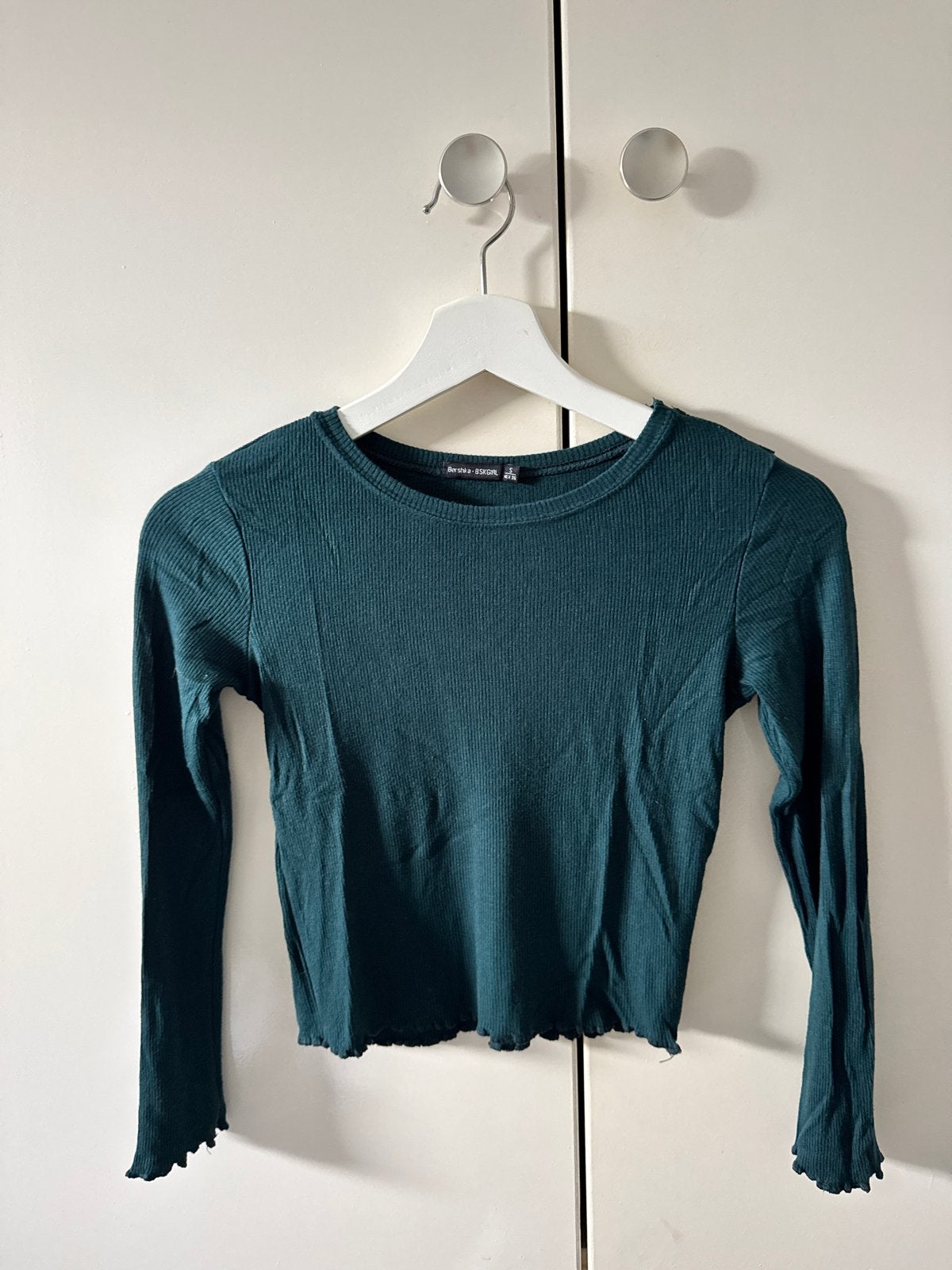 Bershka BSKGIRL Groene Ribgebreide Top Maat S, Ophalen of Verzenden, Zo goed als nieuw, Lange mouw, Maat 36 (S)
