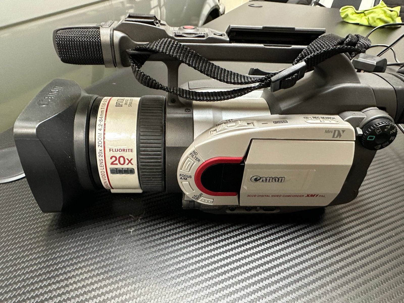 Canon DM-XM1E Mini DV Camcorder met accessoires, Gebruikt, Canon, 20x of meer, Overige soorten