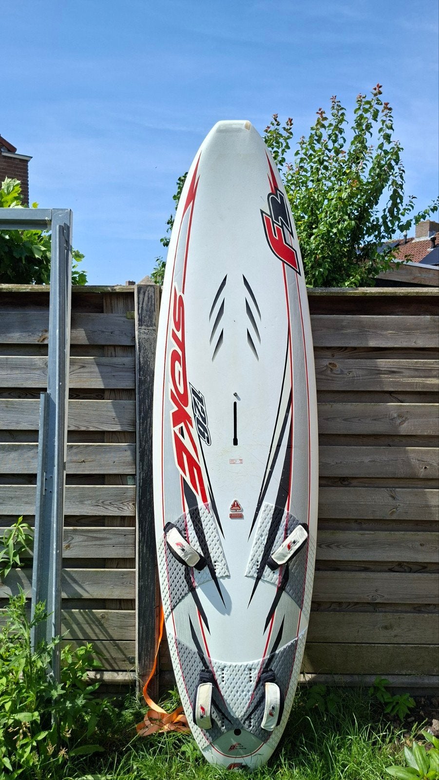 F2 Stoke 126 -  Freeride - met schade, Watersport en Boten, Ophalen, Gebruikt, Plank