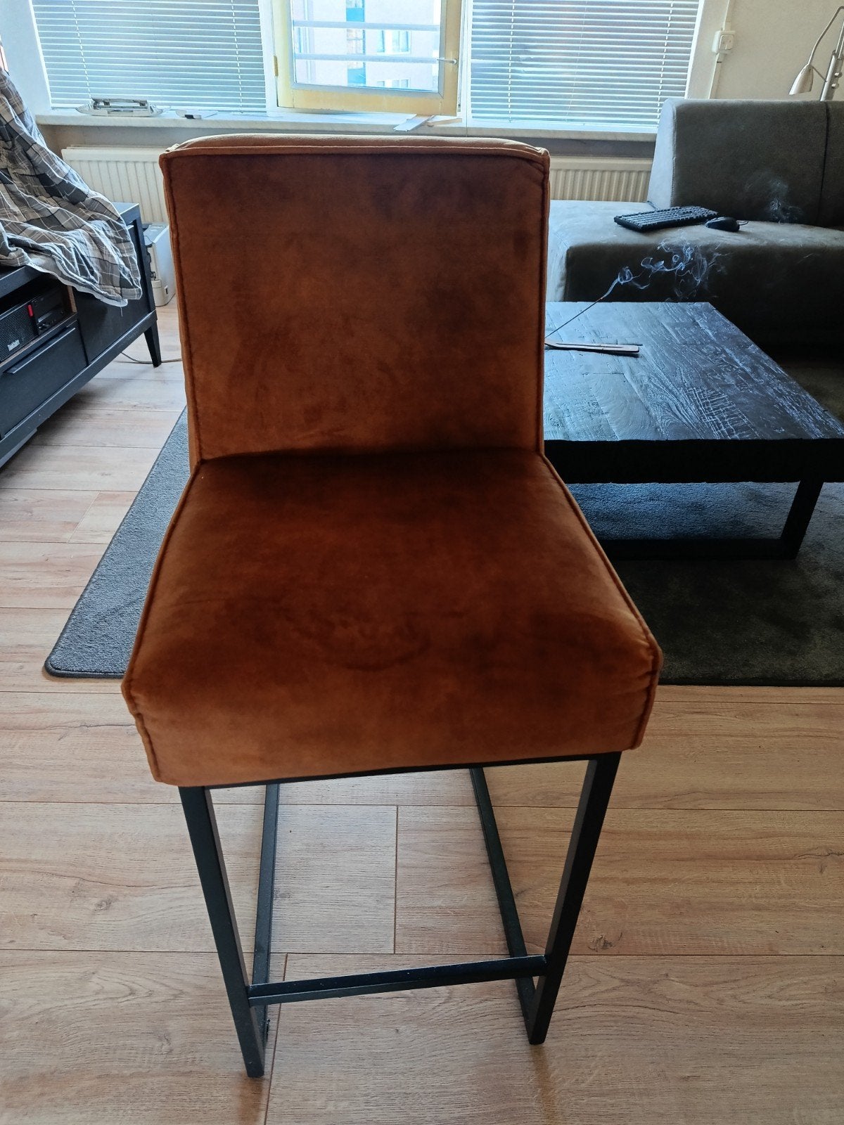 2 Moderne barkruk met comfortabele zitting, Ophalen, Zo goed als nieuw, 90 cm of meer, Metaal