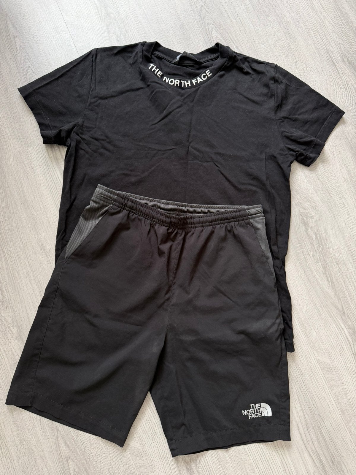 The north face setje maat XL 14/16, Ophalen of Verzenden, Zo goed als nieuw, Jongen, Setje