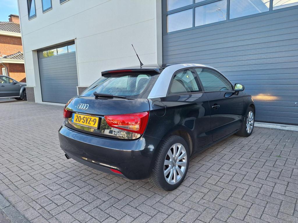 Audi A1 | 1.2 TFSI Connect | Airco | Bluetooth | Telefoon ve, Auto's, Audi, Voorwielaandrijving, Euro 5, 4 cilinders, 4 stoelen