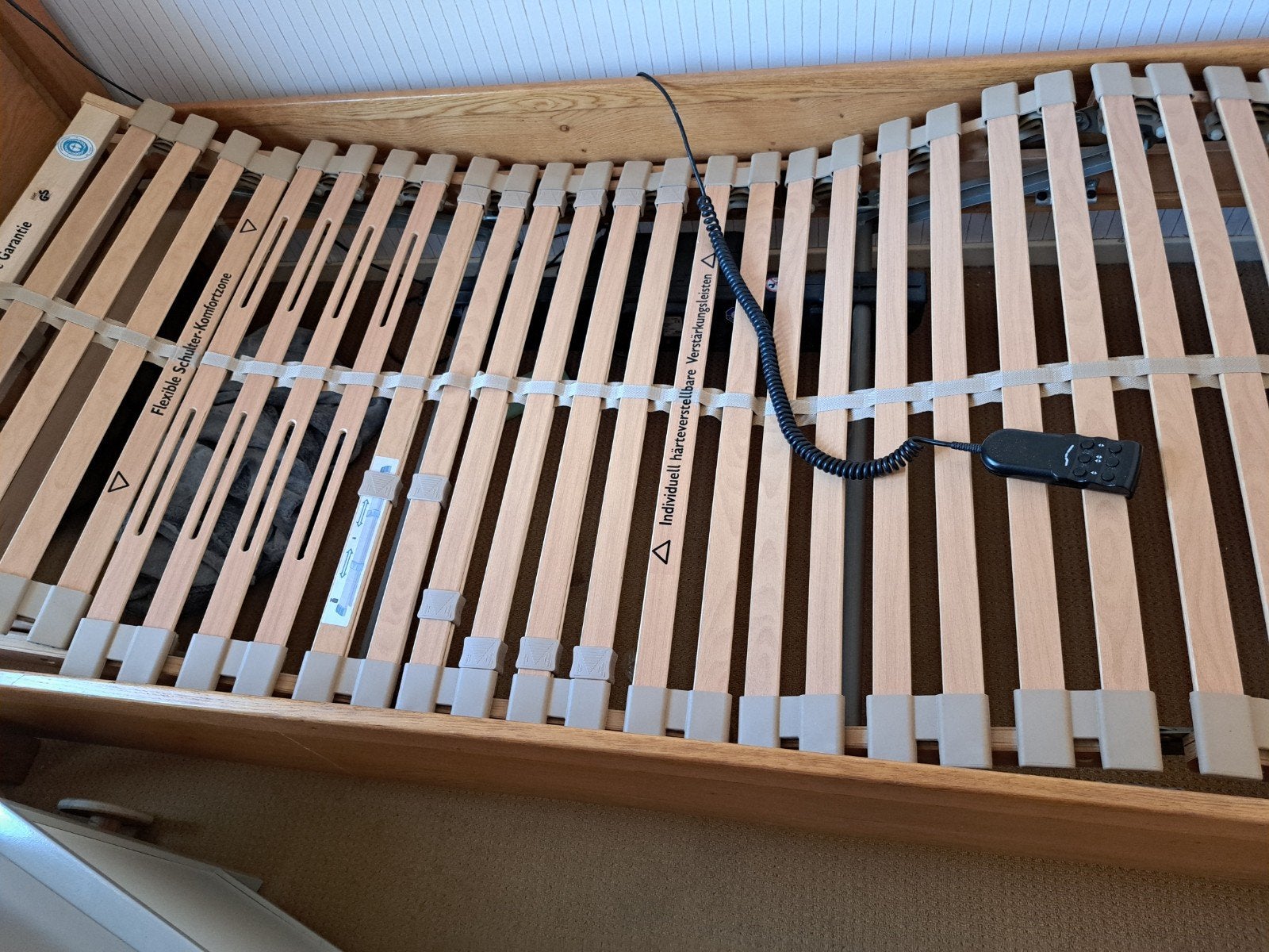 Elektrische lattenbodem, Huis en Inrichting, Slaapkamer | Matrassen en Bedbodems, Gebruikt, 90 cm, Eenpersoons, Ophalen of Verzenden