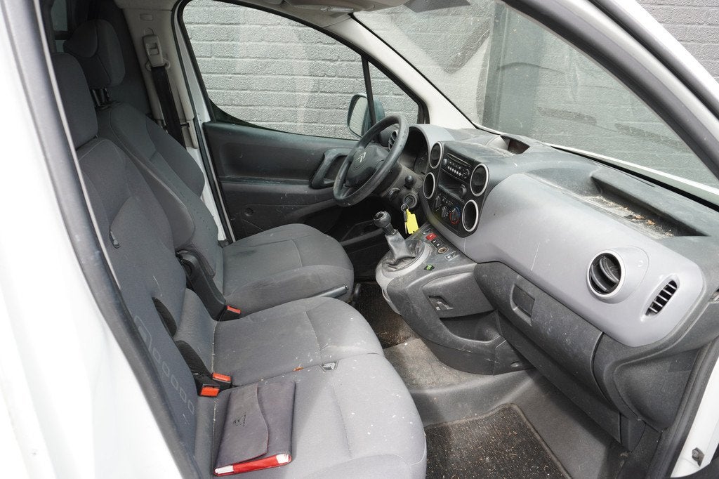 Citroën Berlingo 1.6 HDI - Airco - Cruise - Trekhaak - €2, Auto's, Euro 5, Stof, Gebruikt, 4 cilinders
