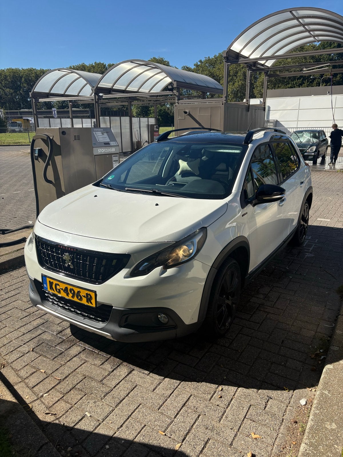 Peugeot 2008 – Wit – Mooie en sportieve uitstraling, Voorwielaandrijving, 1250 kg, Origineel Nederlands, Handgeschakeld