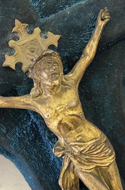 Groot Frans crucifix wijwatervat blauw fluweel 1920, Verzamelen, Religie, Ophalen of Verzenden, Gebruikt, Overige typen, Christendom | Katholiek