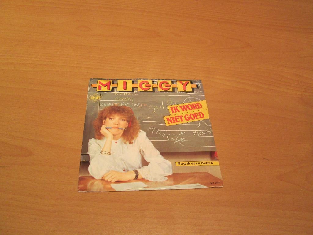2 singles van Miggy (ook per stuk te koop), Ophalen of Verzenden, Gebruikt, Pop