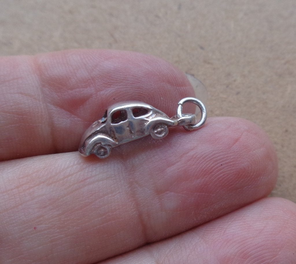 zilveren vintage bedel kever auto [069], Sieraden, Tassen en Uiterlijk, Overige merken, Verzenden, Zo goed als nieuw, 1 bedel