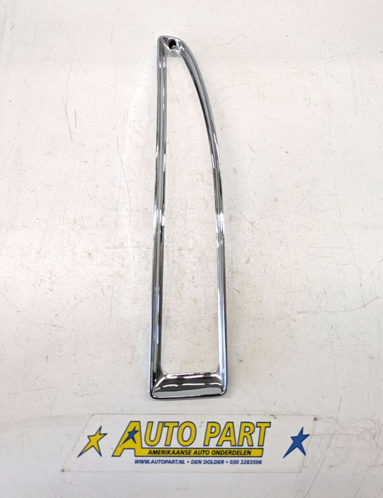 Cadillac Fleetwood Brougham achterlicht bezel 1993-1996, Gebruikt, Info@gm.com, Ophalen of Verzenden, P.O. BOX 33170 Detroit, MI 48232-5170