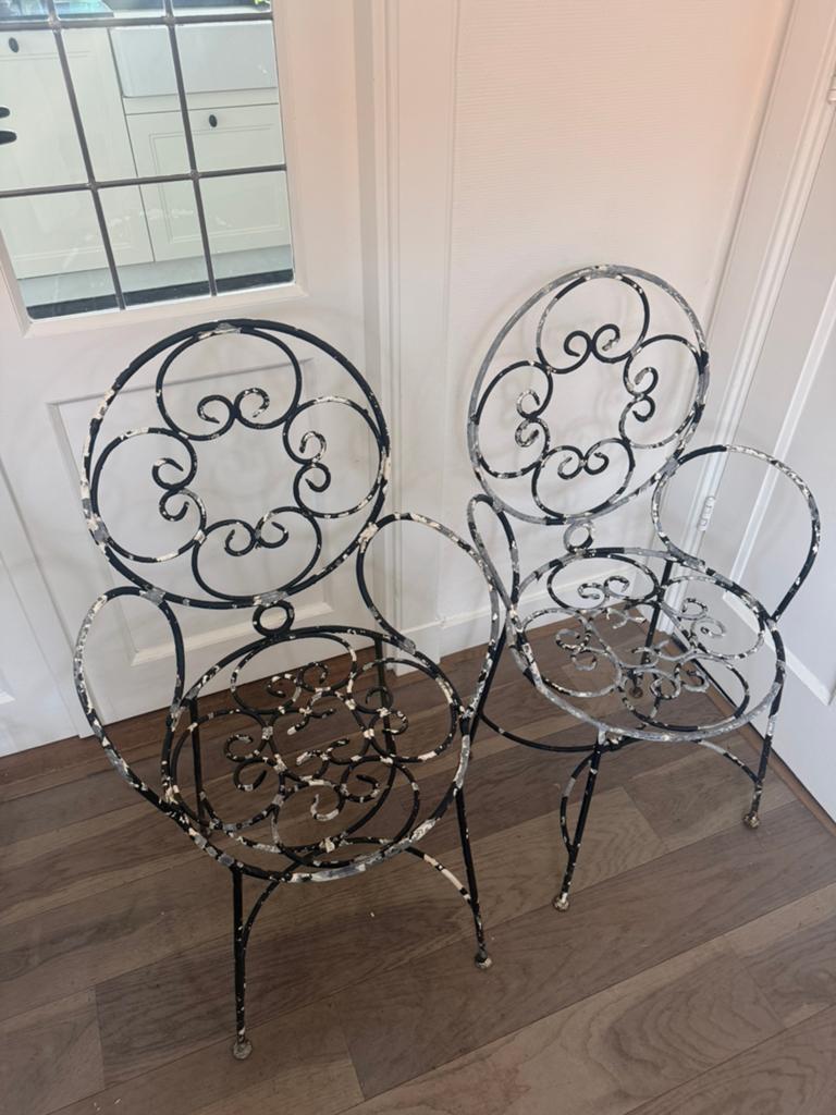 Een prachtige set franse smeedijzeren tuinstoeltjes, Antiek en Kunst, Curiosa en Brocante, Ophalen