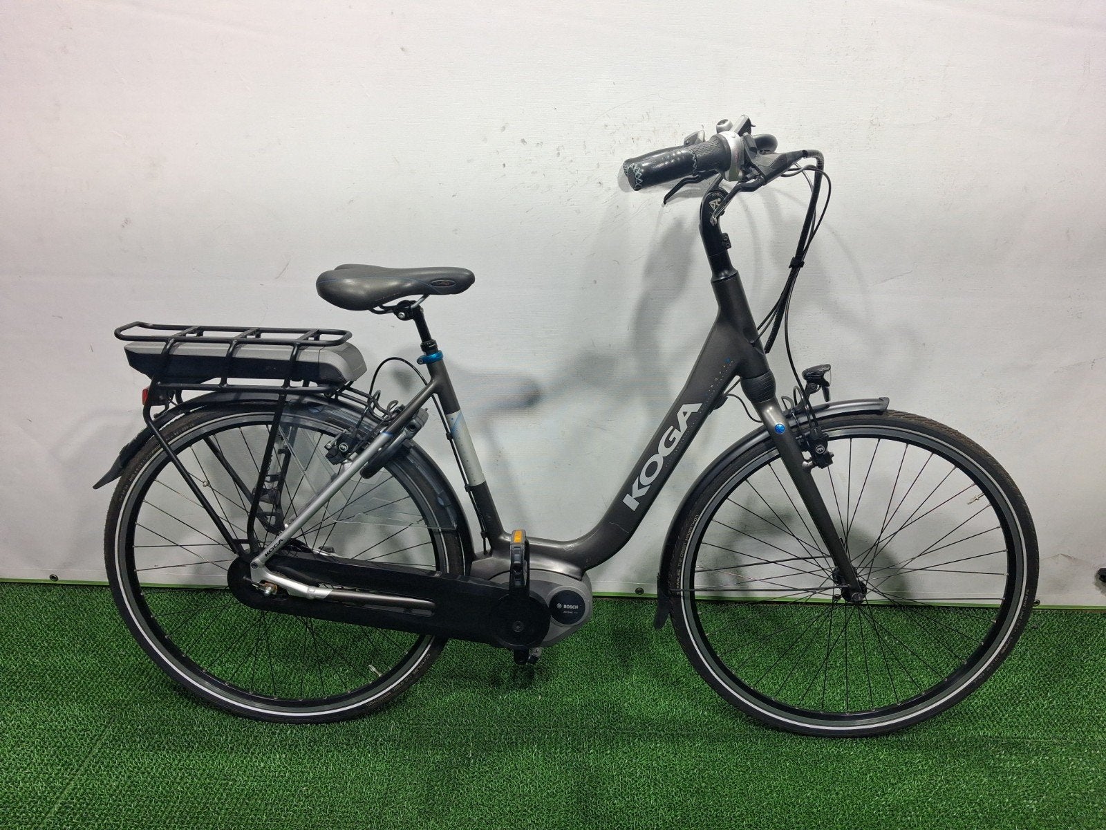 koga e-nova bosch active 400wh 53 cm, Fietsen en Brommers, Fietsen | Dames | Damesfietsen, Zo goed als nieuw, Overige merken, Versnellingen