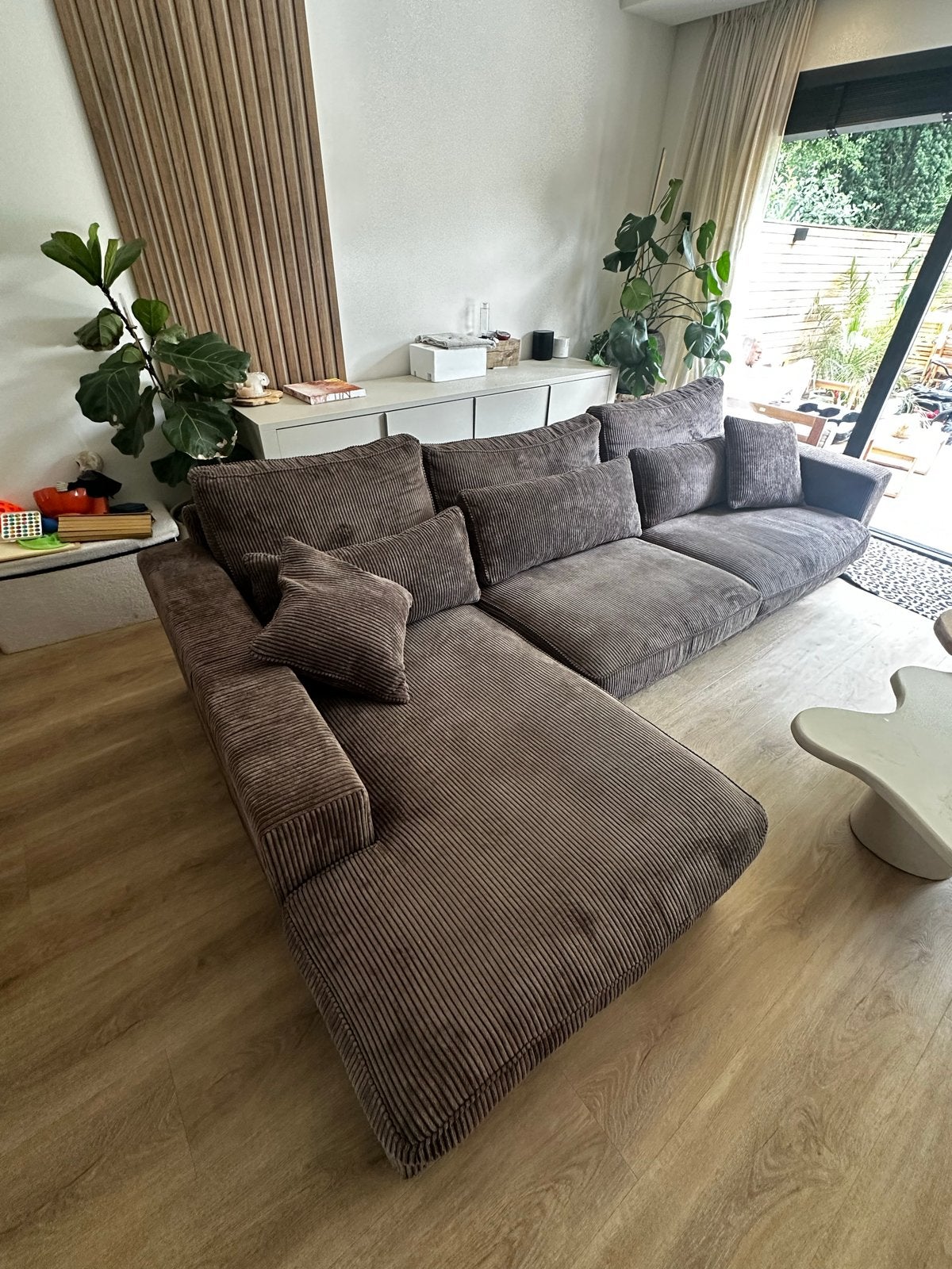 Bruine rib cord hoekbank met chaise longue - 3 meter, Ophalen, Gebruikt, Hoekbank, 300 cm of meer