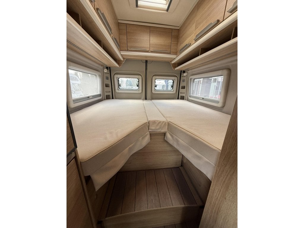 Knaus Boxstar Freeway 630 buscamper lengtebedden NIEUWSTAAT, Caravans en Kamperen, Campers, Standaard zit, Ringverwarming, Fiat