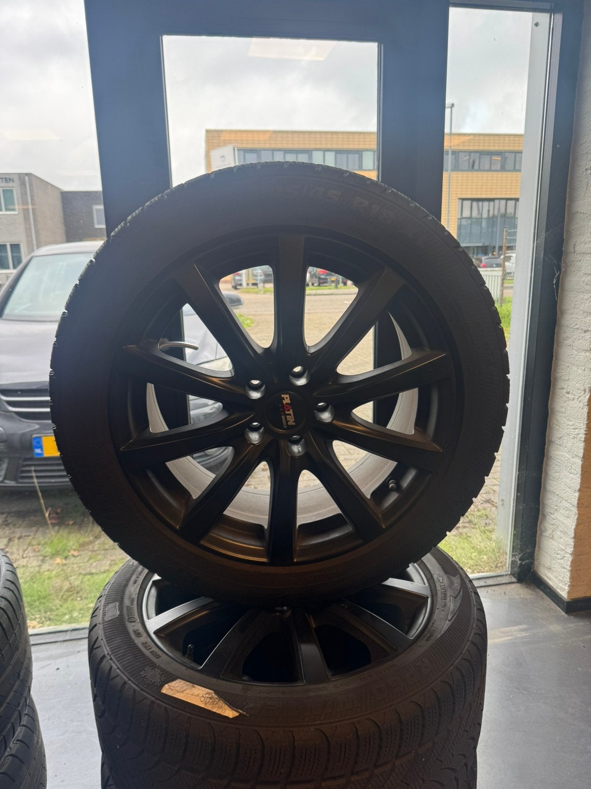 Platin wheels 245/45 R18 Winter set, Ophalen, 18 inch, 245 mm, Winterbanden