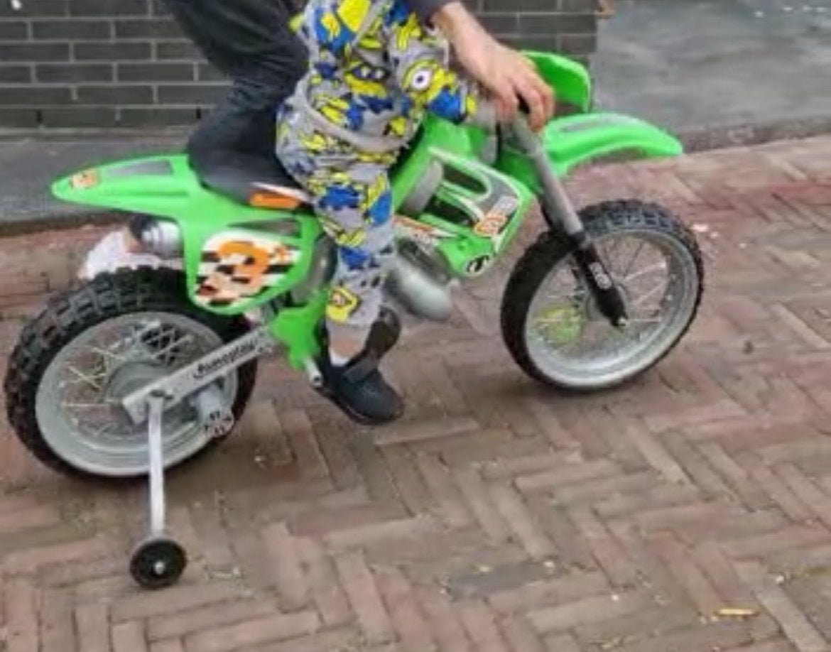 Elektrische kinderfiets met zijwielen, Ophalen, Nieuw, Minder dan 16 inch