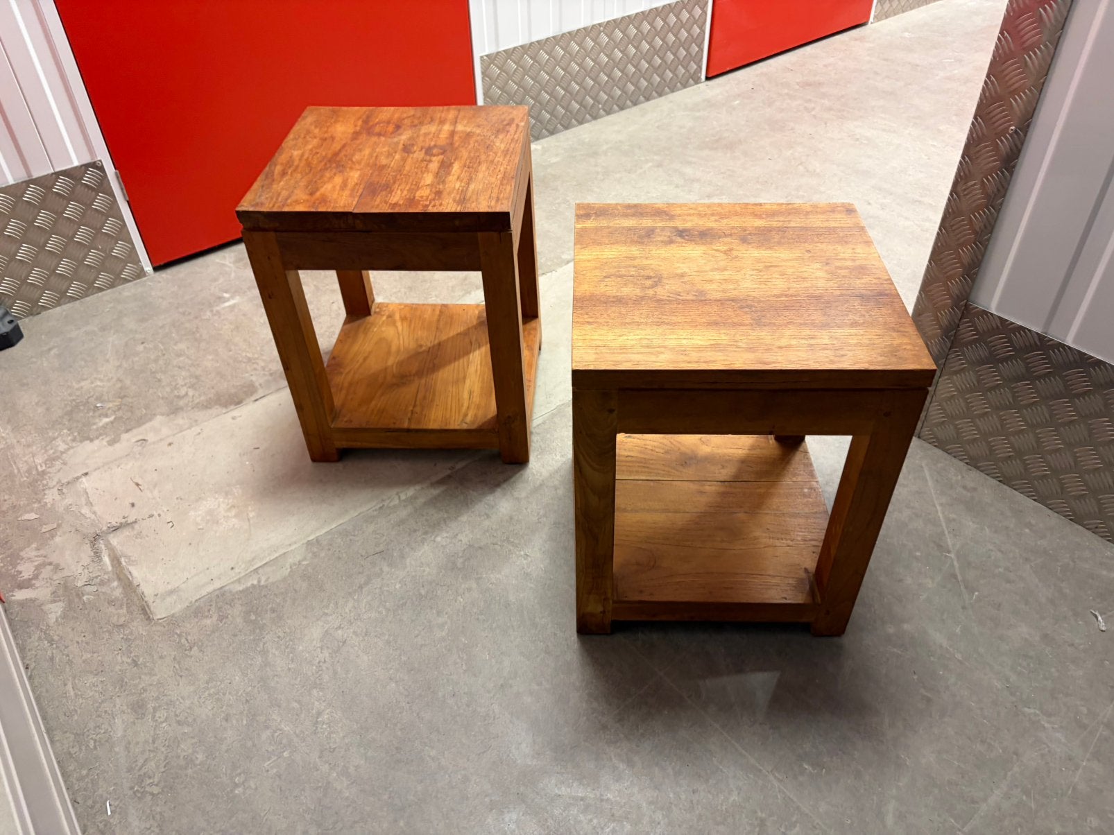 Bijzettafel teak 2 stuks, 45 tot 60 cm, Minder dan 55 cm, Gebruikt, Vierkant