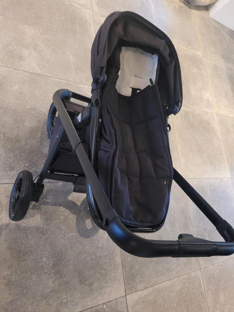 Dubatti kinderwagen met reiswieg en autostoeladapter, Kinderen en Baby's, Kinderwagens en Combinaties, Gebruikt, Met autostoeltje