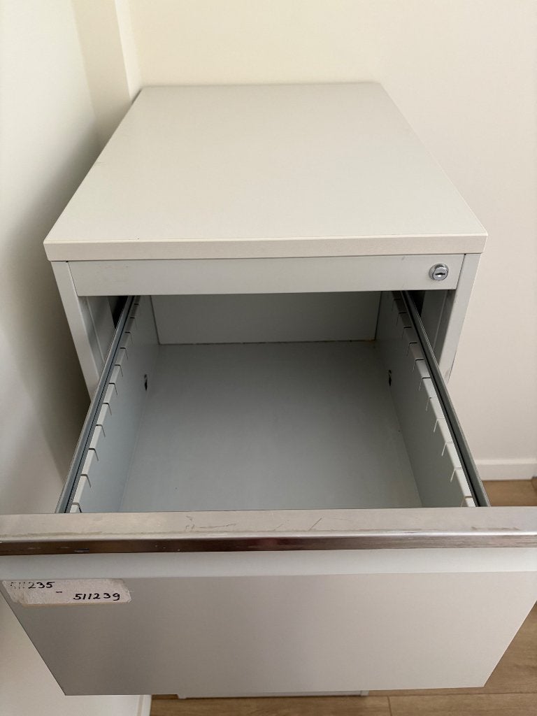 Foto 7 van Grijze dossierkast met 4 lades
