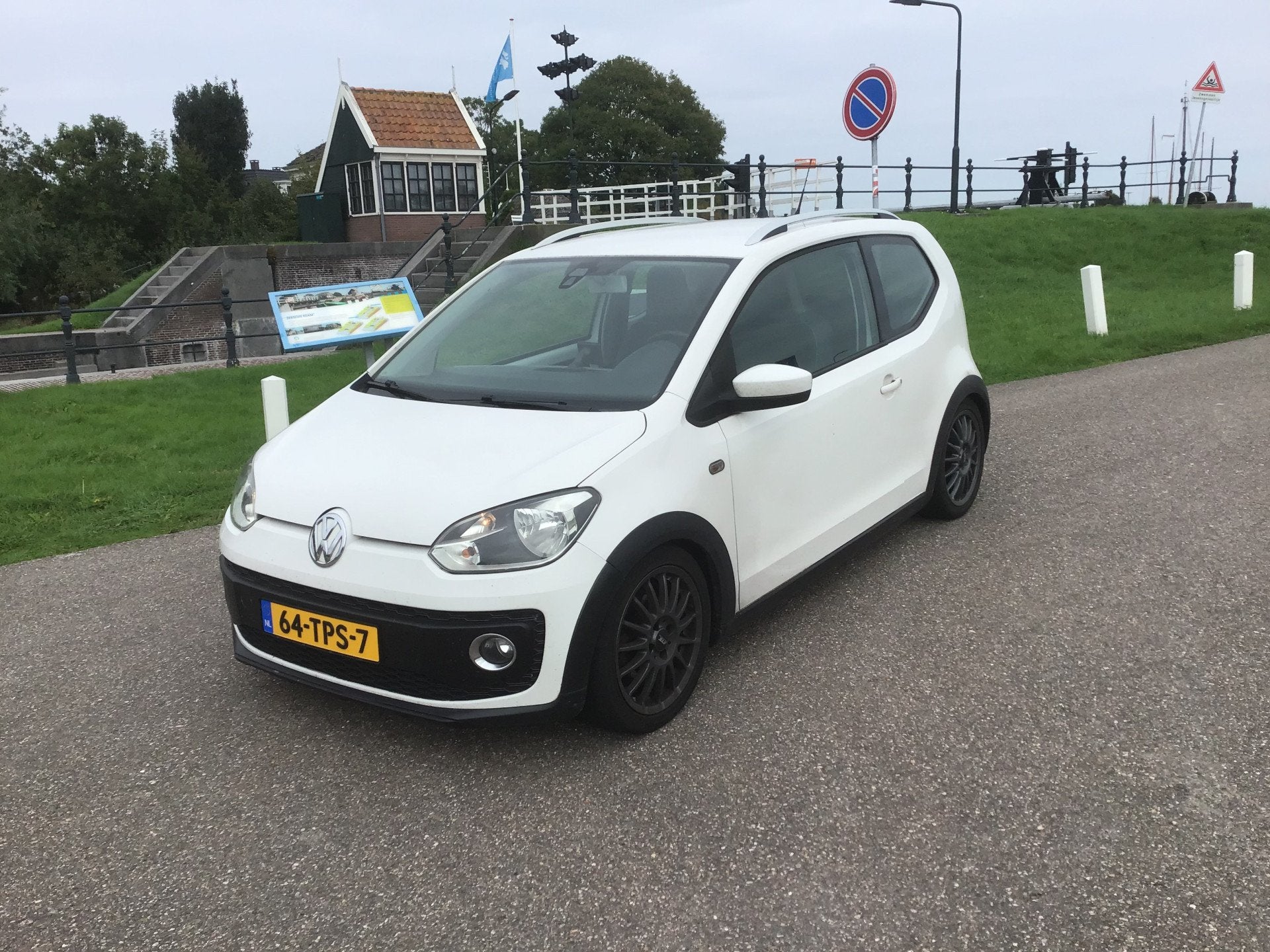 Volkswagen up! 1.0 take up! BlueMotion Bj2012/verlaagd/parke, Auto's, Voorwielaandrijving, Gebruikt, Up!, 840 kg