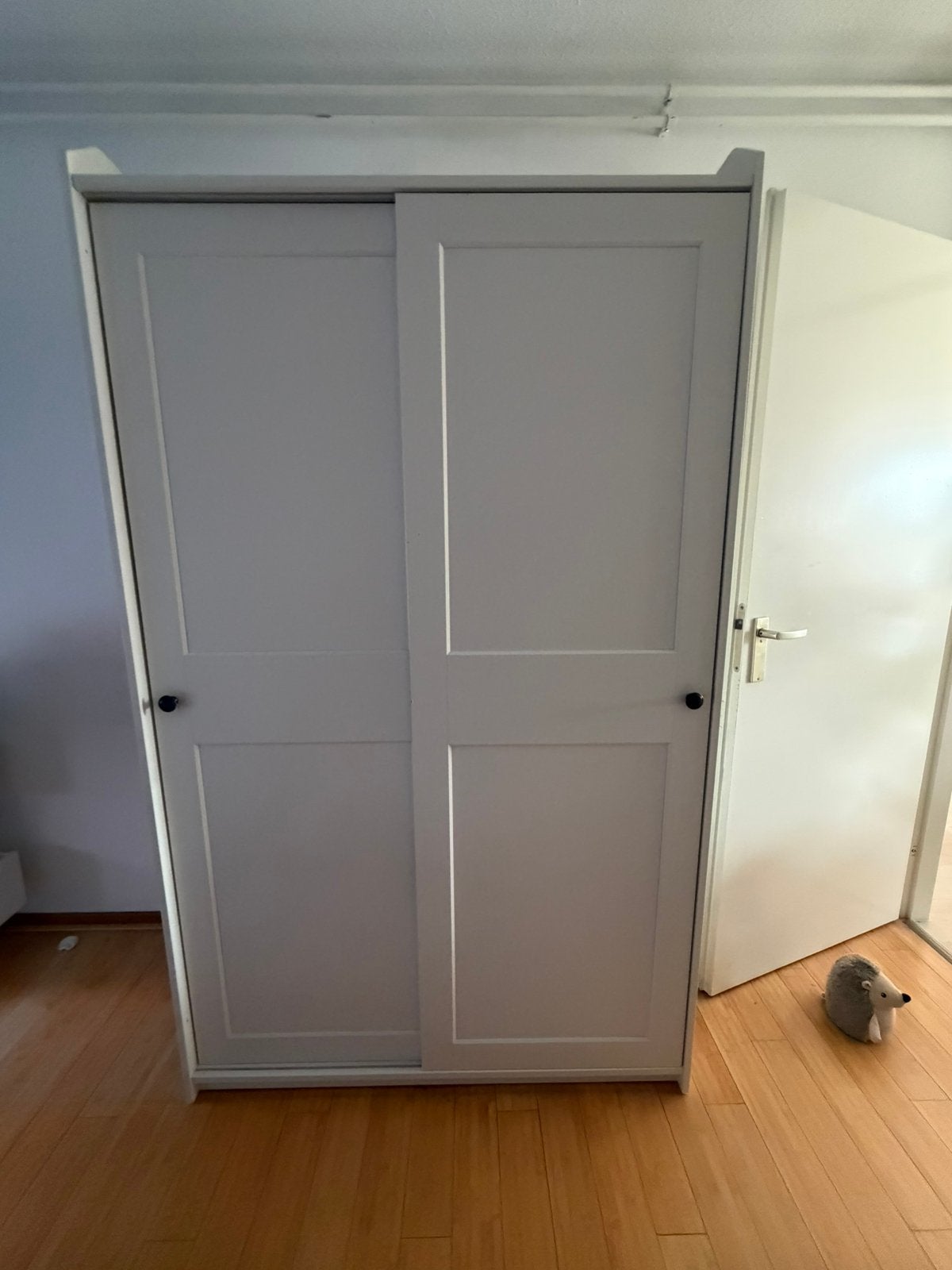 Ikea Hauga kledingkast, Ophalen, 100 tot 150 cm, Zo goed als nieuw, 150 tot 200 cm
