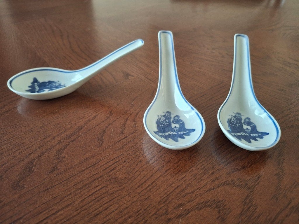 2 Chinese porseleinen soeplepels, Ophalen of Verzenden