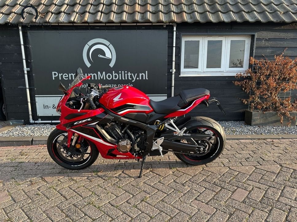 HONDA CBR 650 R (BJ 2021 / 10283 KM), HONDA, 4 cilinders, Bedrijf, Onbekend