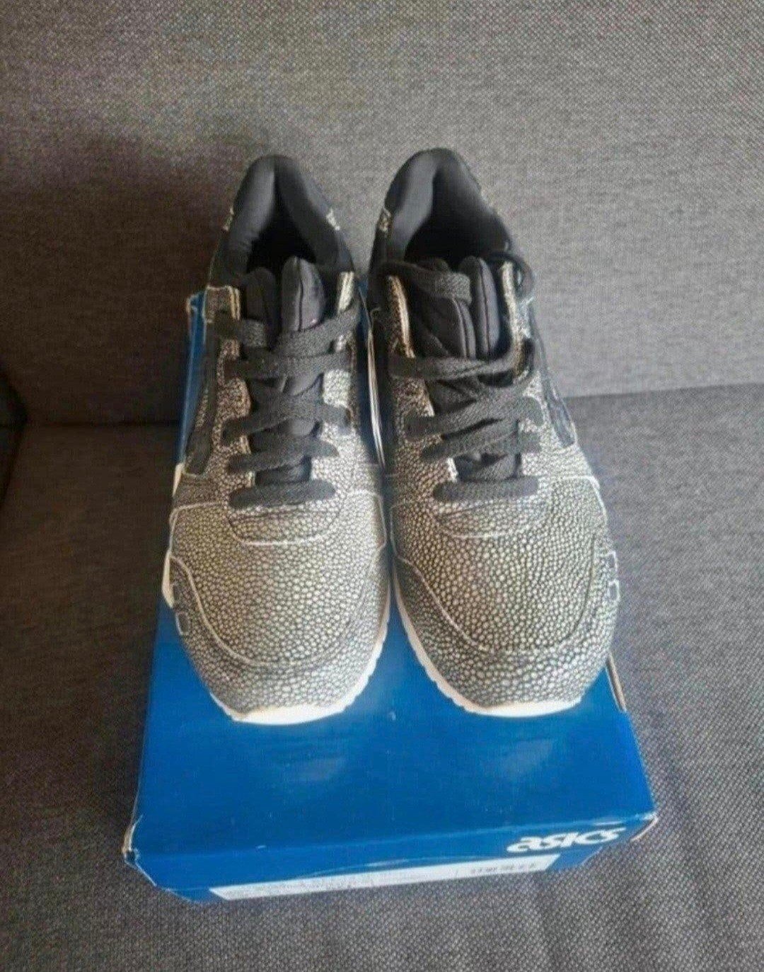 Nieuwe Asics Gel-Lyte (advr 95), Zwart, Nieuw, Ophalen of Verzenden, Sneakers of Gympen
